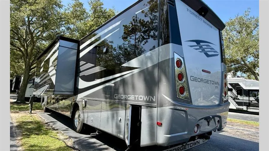 2026 Forest River Georgetown 7 Series GT7 36D7 — Photo 5