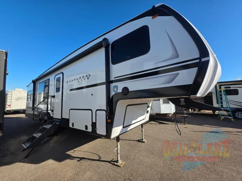 2026 Coachmen Chaparral Lite 27BAR - Photo 2