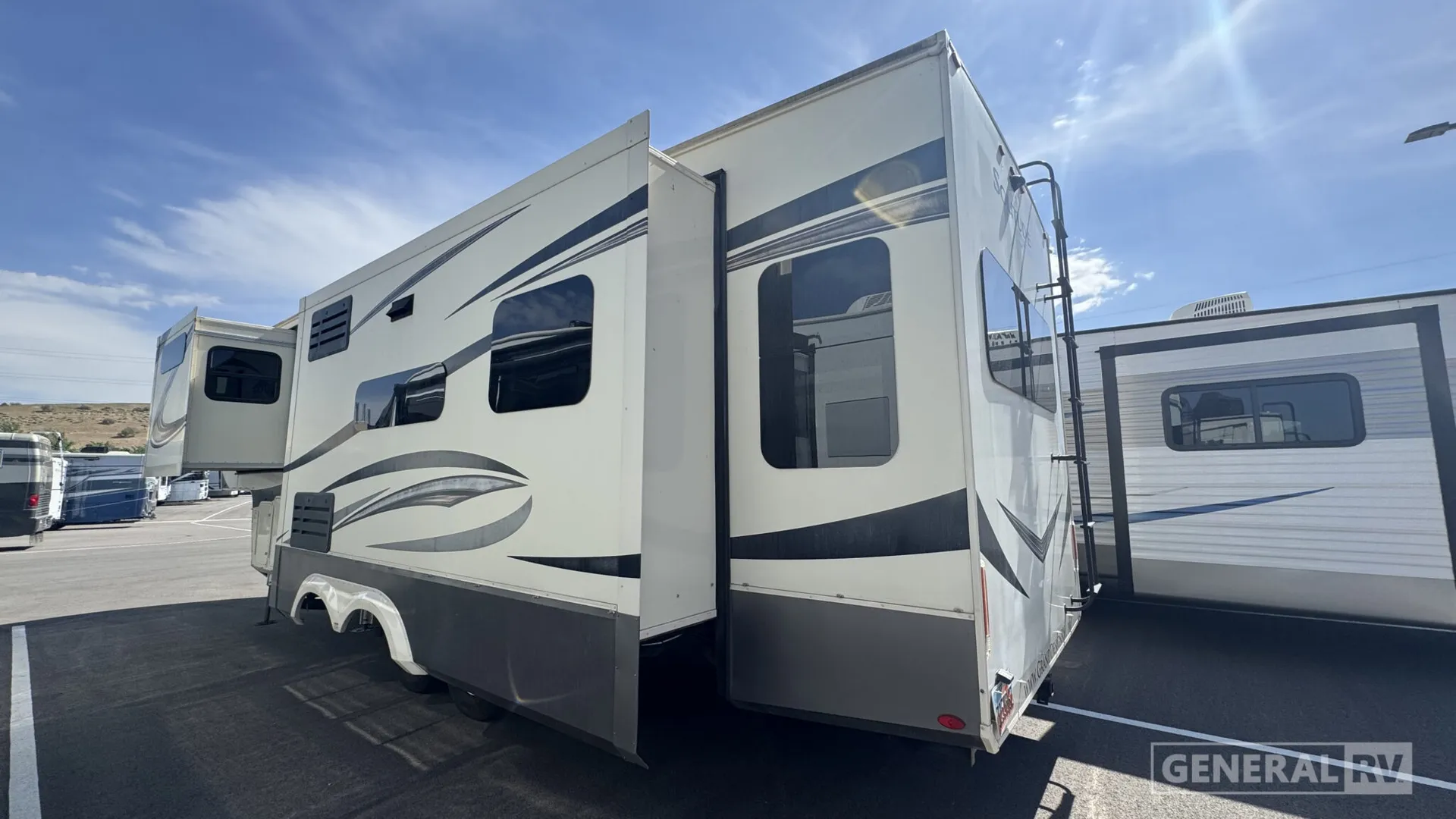 2021 Grand Design Solitude 310GK - Photo 4