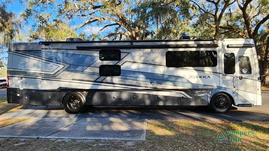 2026 Thor Motor Coach Riviera 39BH - Photo 4