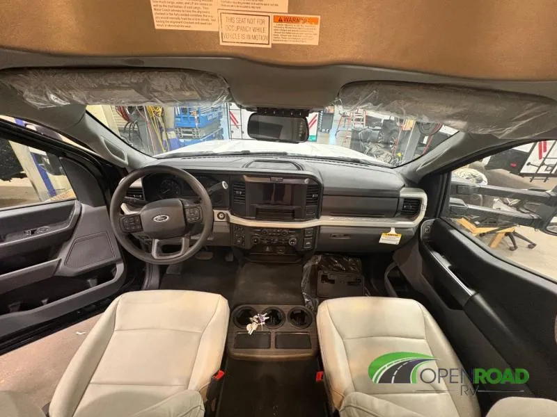 2026 Thor Motor Coach Magnitude GRAND X32 - Photo 3