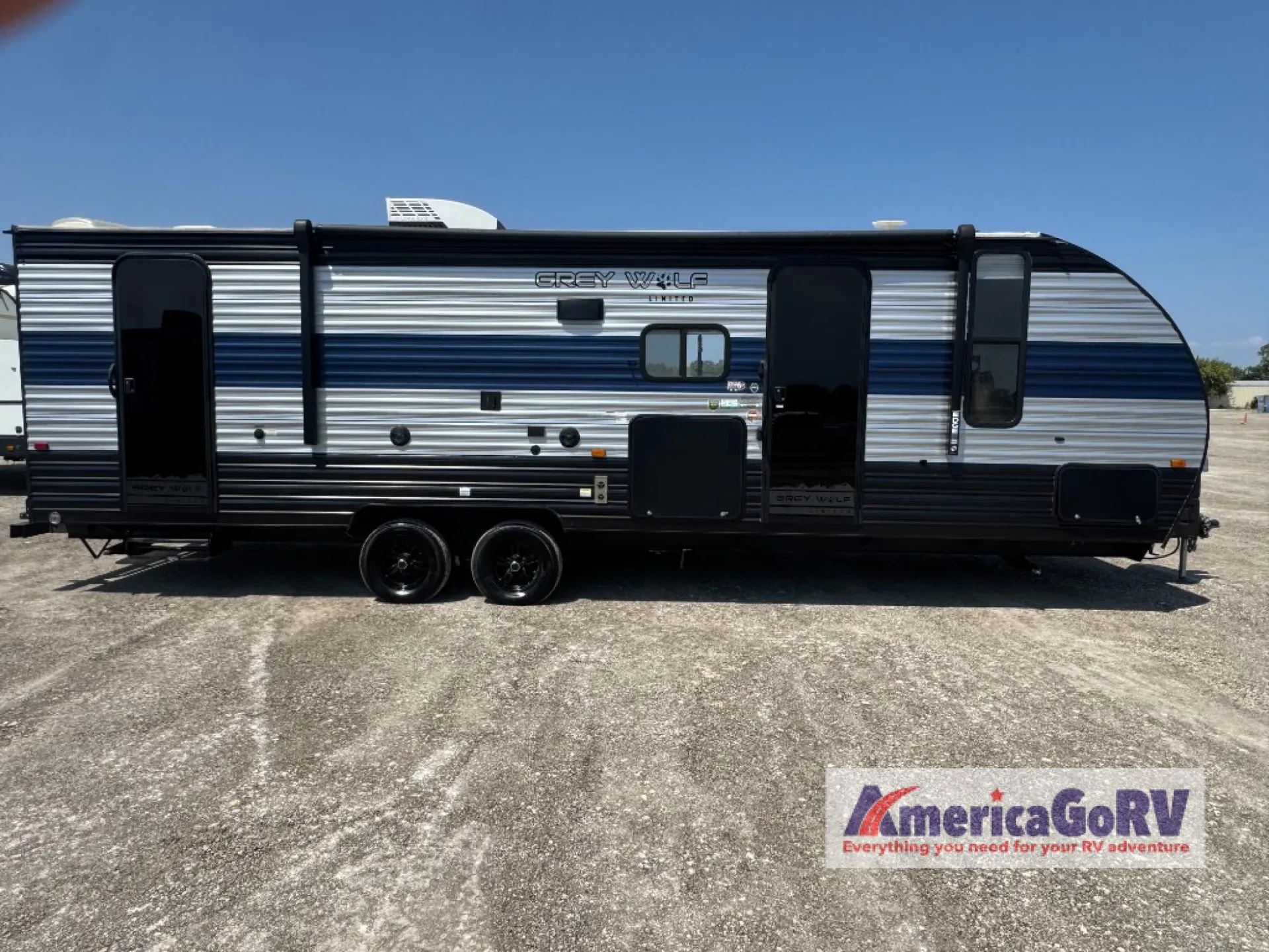 2022 Forest River Cherokee Grey Wolf 26DBH - Photo 3