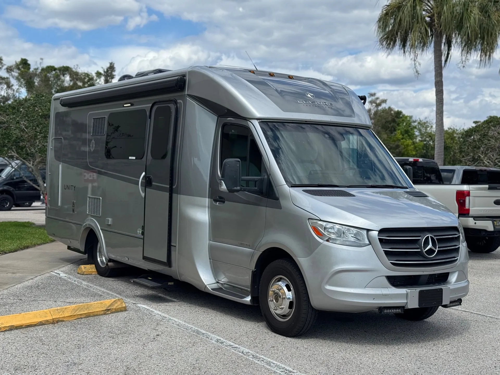 2020 Leisure Travel Vans Unity MB - Main photo