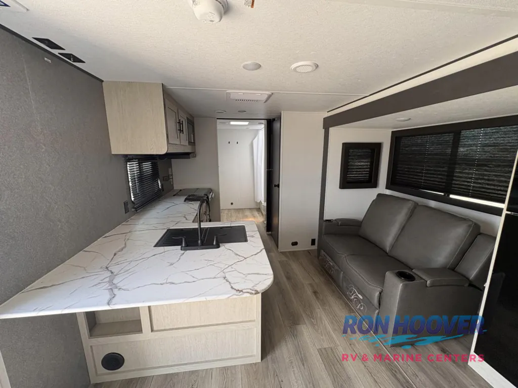 2026 Shasta RVs i-5 Edition 526RBS, Photos photo 11