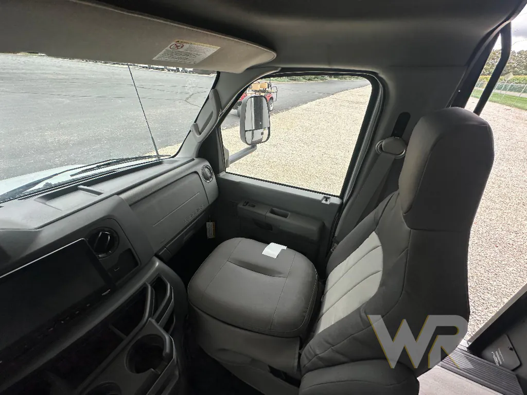 2027 Forest River Sunseeker 3150S, Photos photo 25