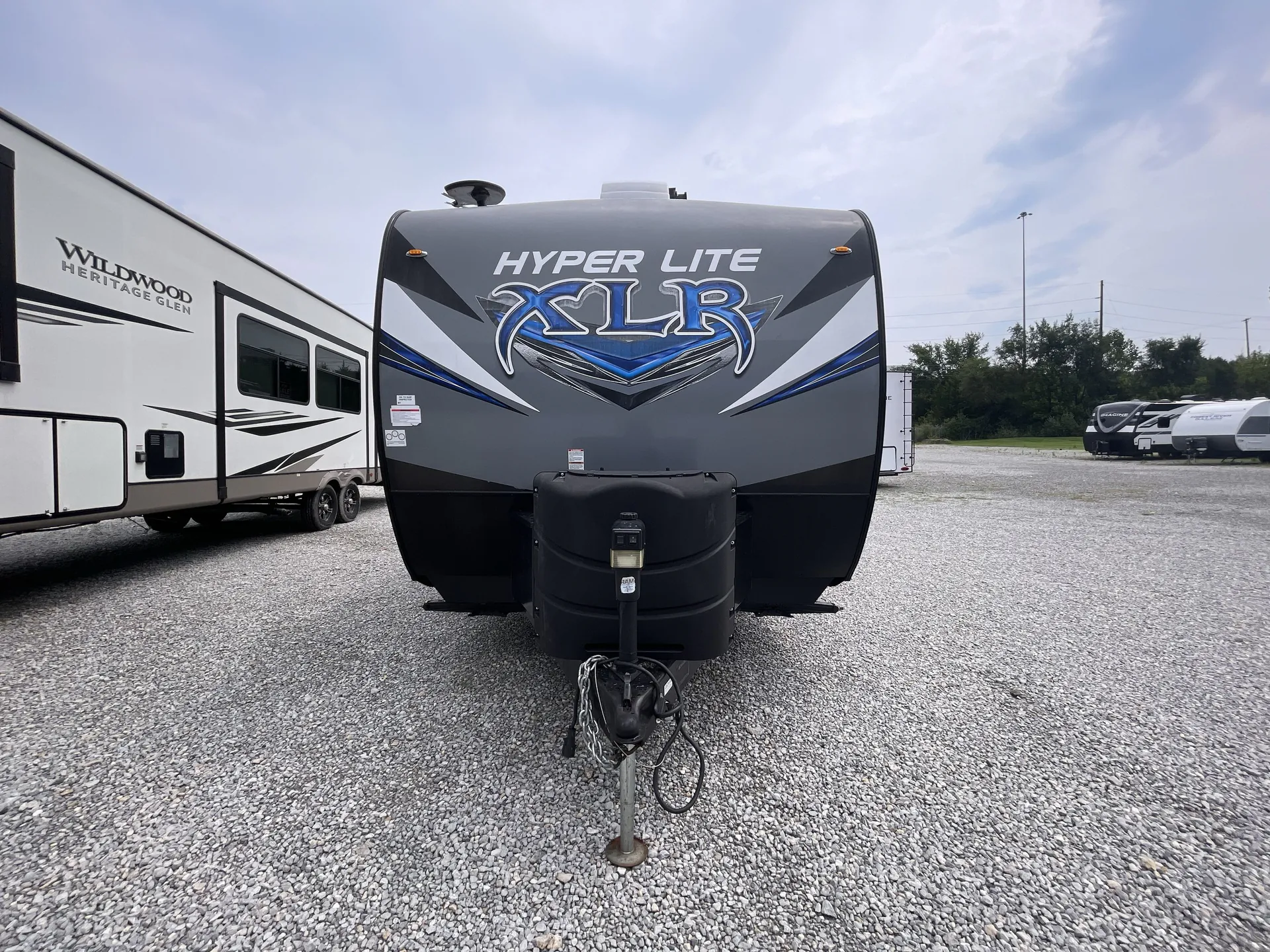 2018 Forest River XLR Hyperlite 26HFS — front