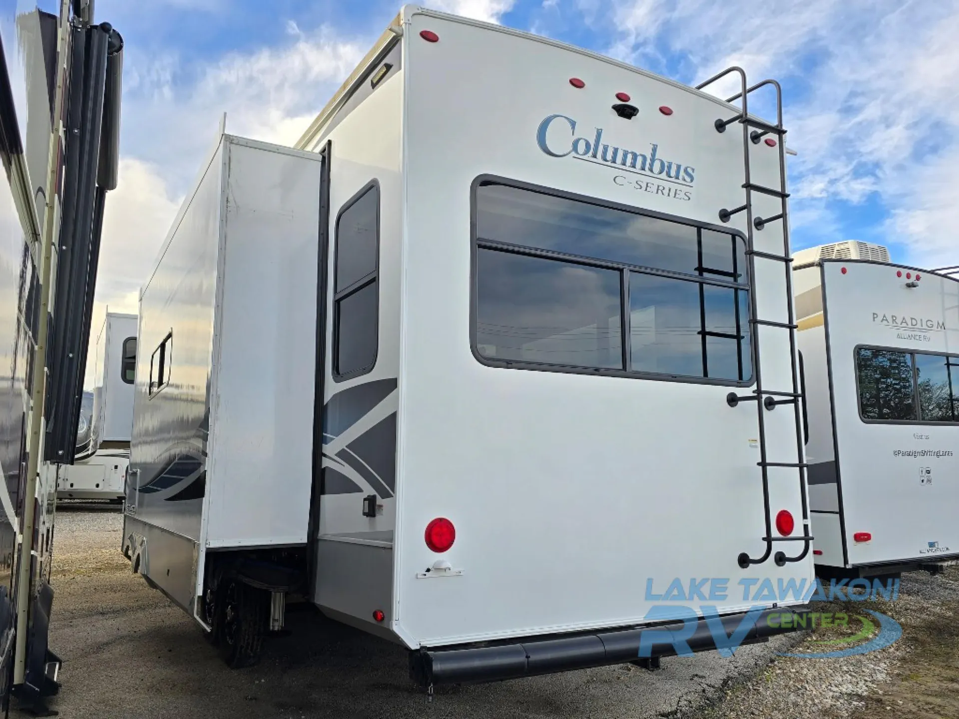 2022 Palomino Columbus 299RL - Photo 4