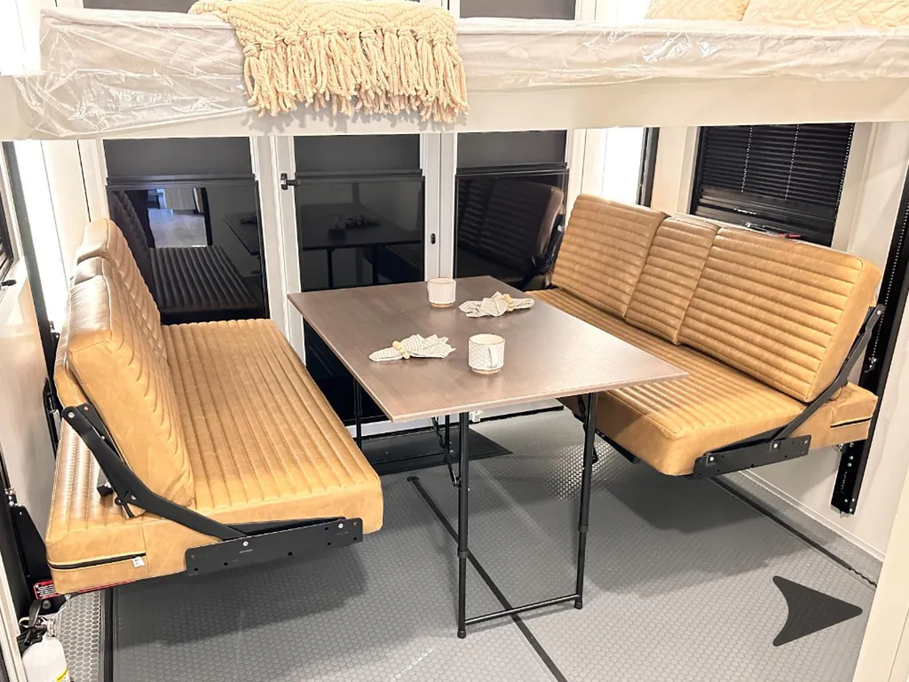 2026 Brinkley Model G 3520, Photos photo 92