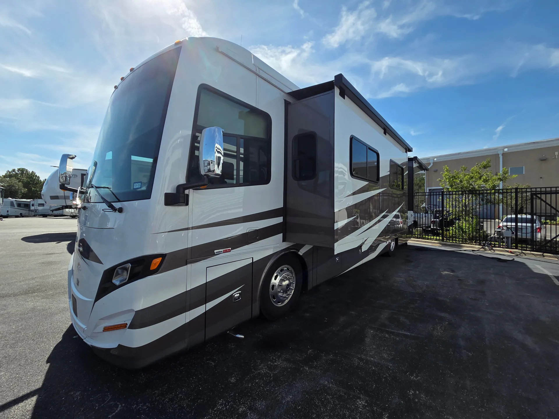2023 Tiffin Allegro Red 360 37 BA - Photo 3