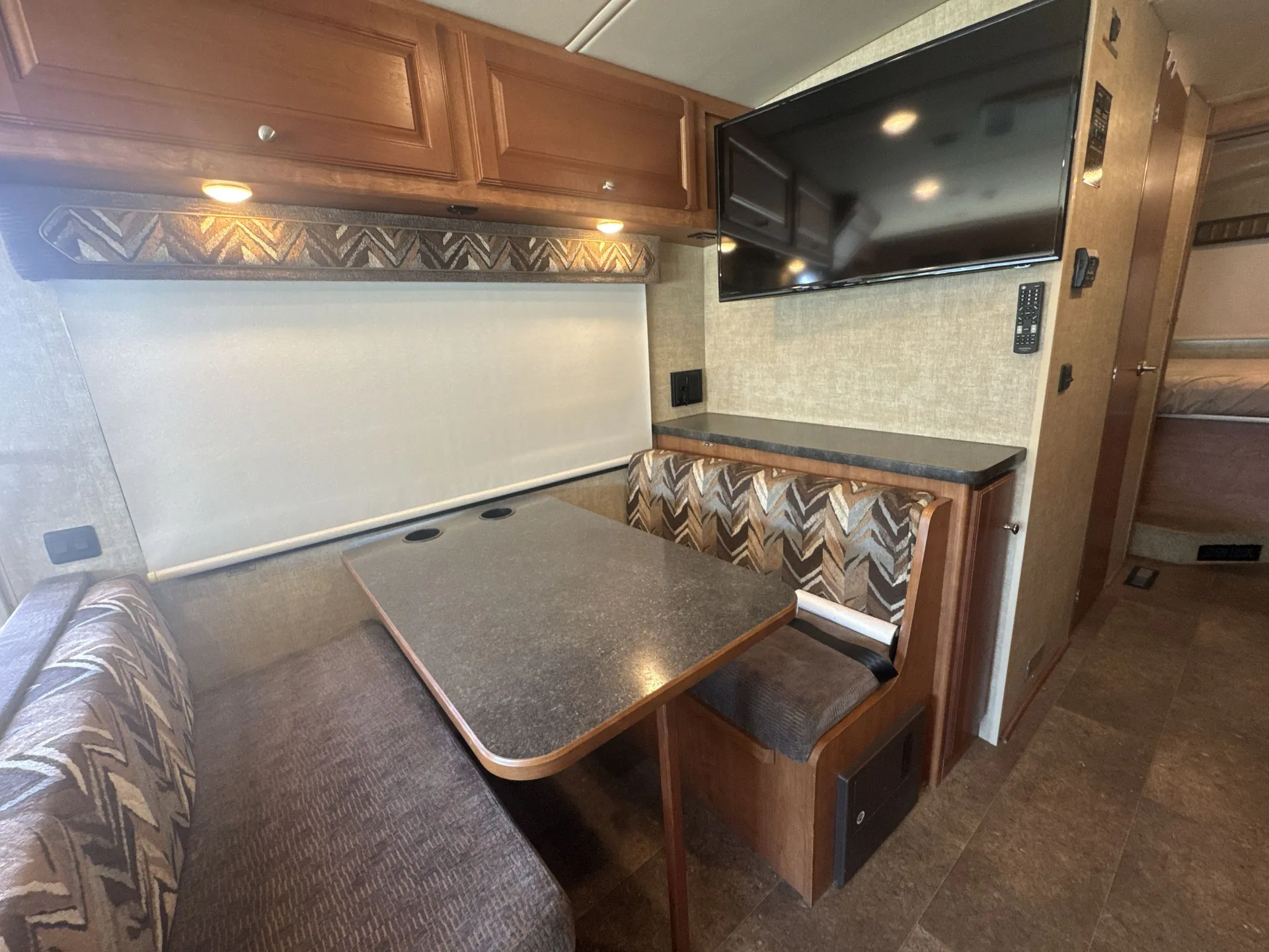 2017 Winnebago Vista 29V — living area main