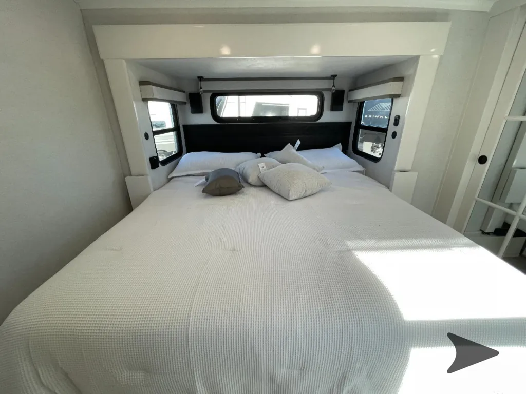 2027 Jayco Pinnacle 32RLTS, Photos photo 40