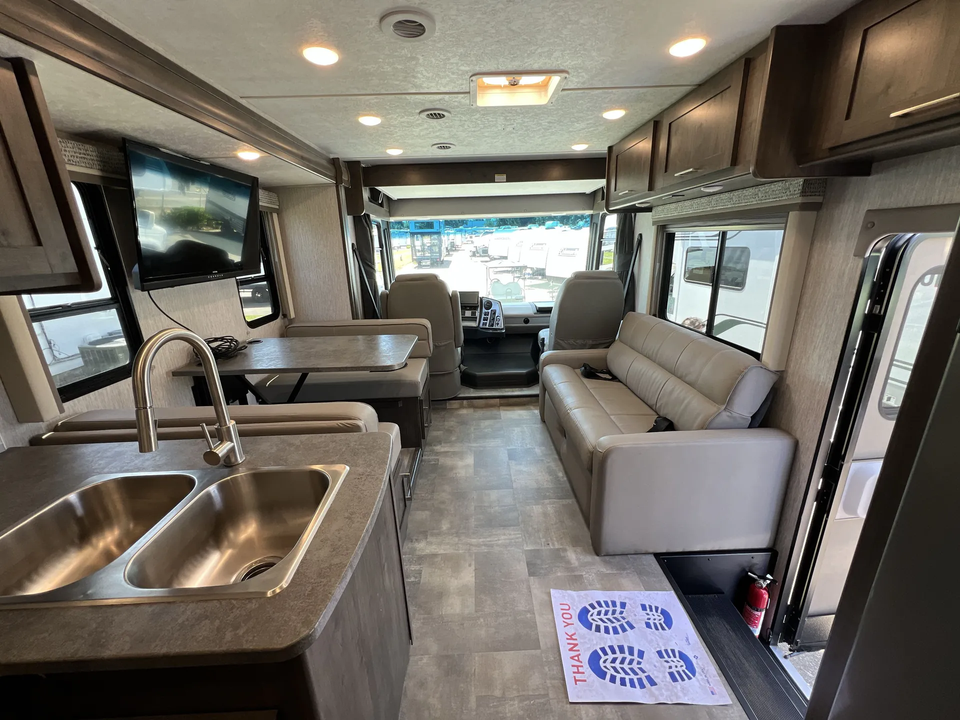 2022 Coachmen Pursuit 29XPS — living area main