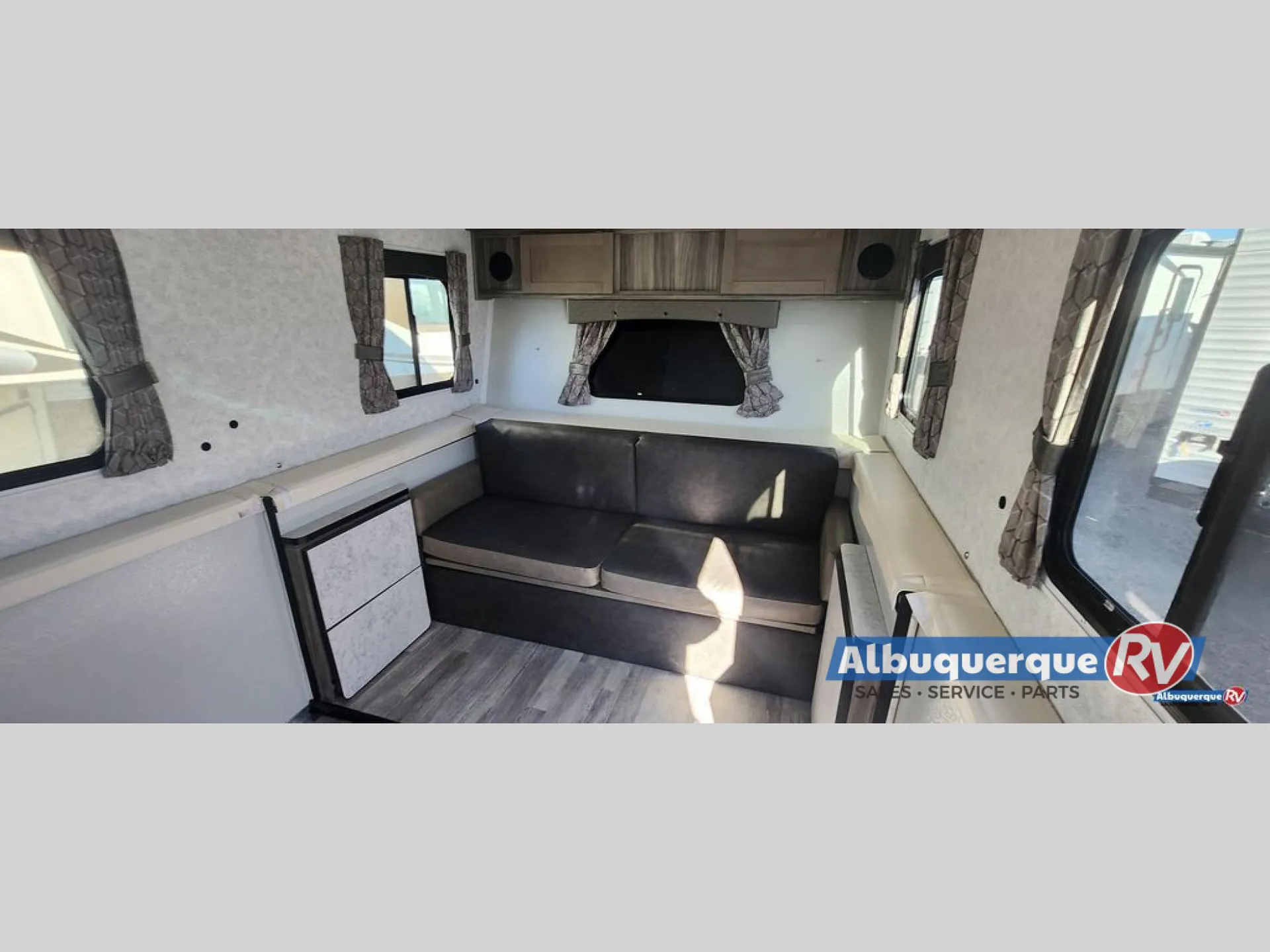 2024 TrailManor 2922 Series 2922KS - Photo 4