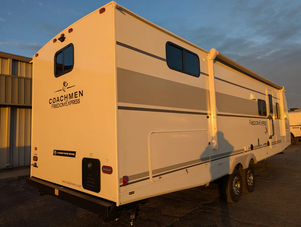 2026 Coachmen Freedom Express Select 30SE, Photos photo 97