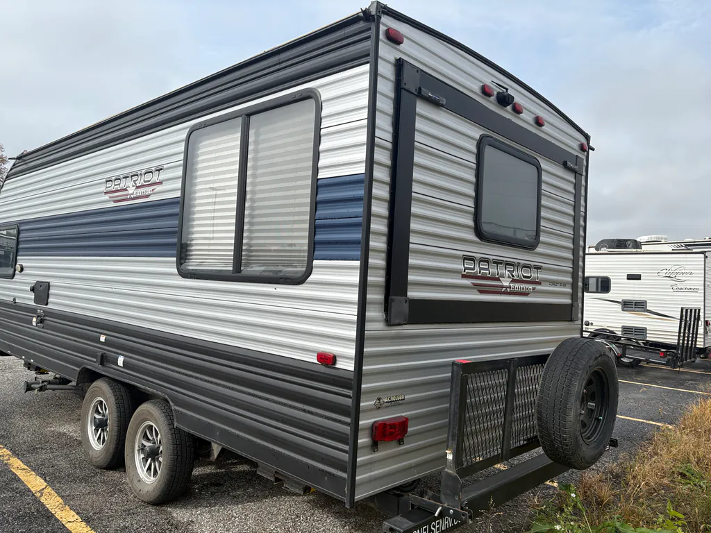 2022 Forest River Cherokee Grey Wolf 19SM, Photos photo 5