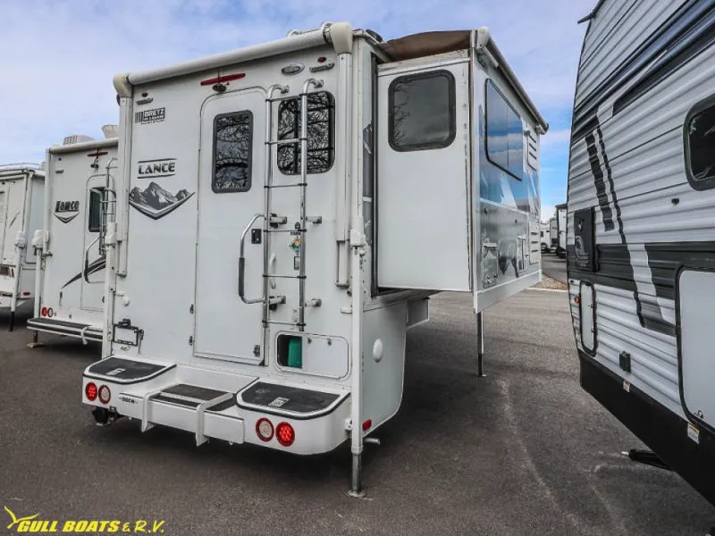 2021 Lance Lance Truck Campers 995 - Photo 4