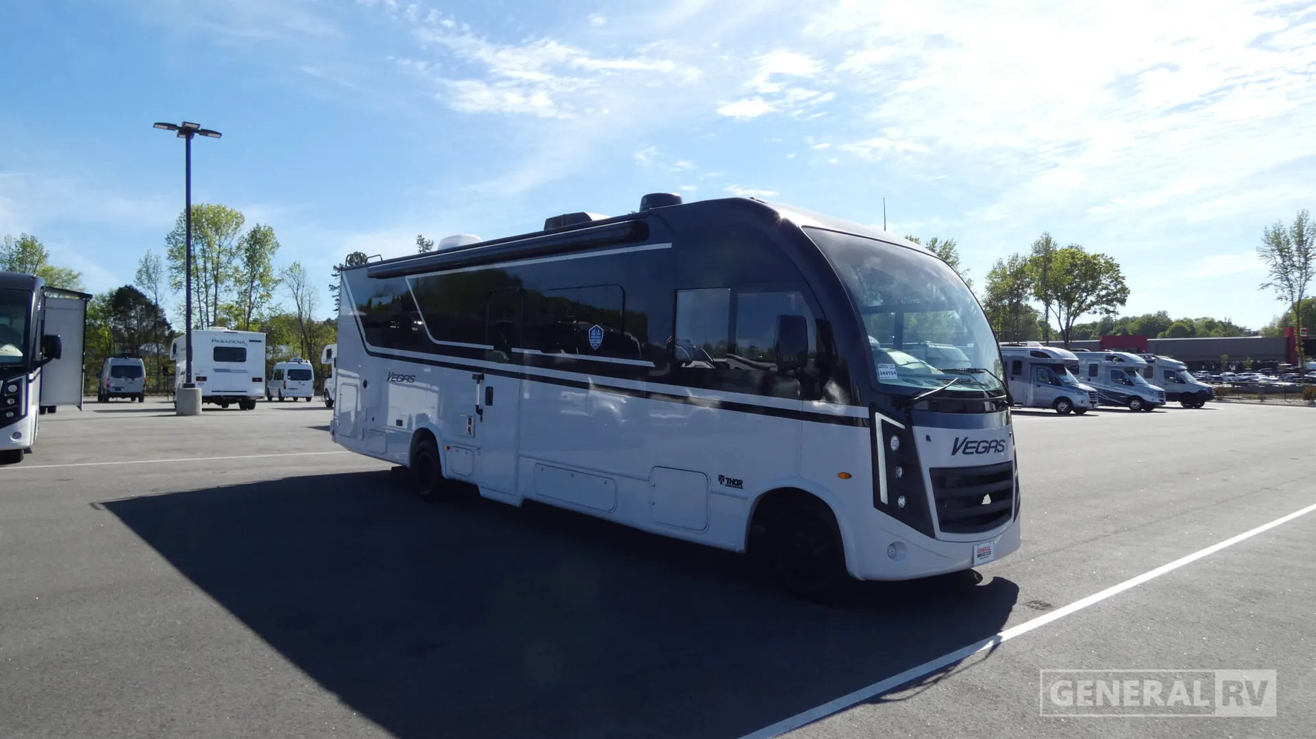 2026 Thor Motor Coach Vegas 281 - Photo 2