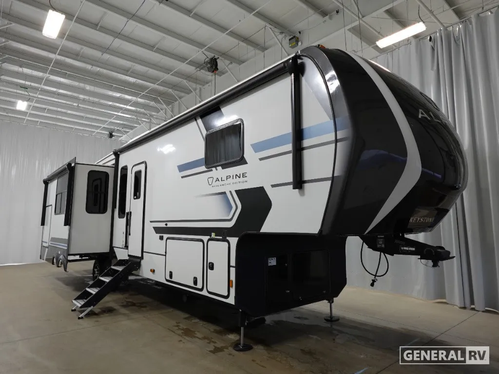 2026 Keystone RV Avalanche 338GK - Photo 2