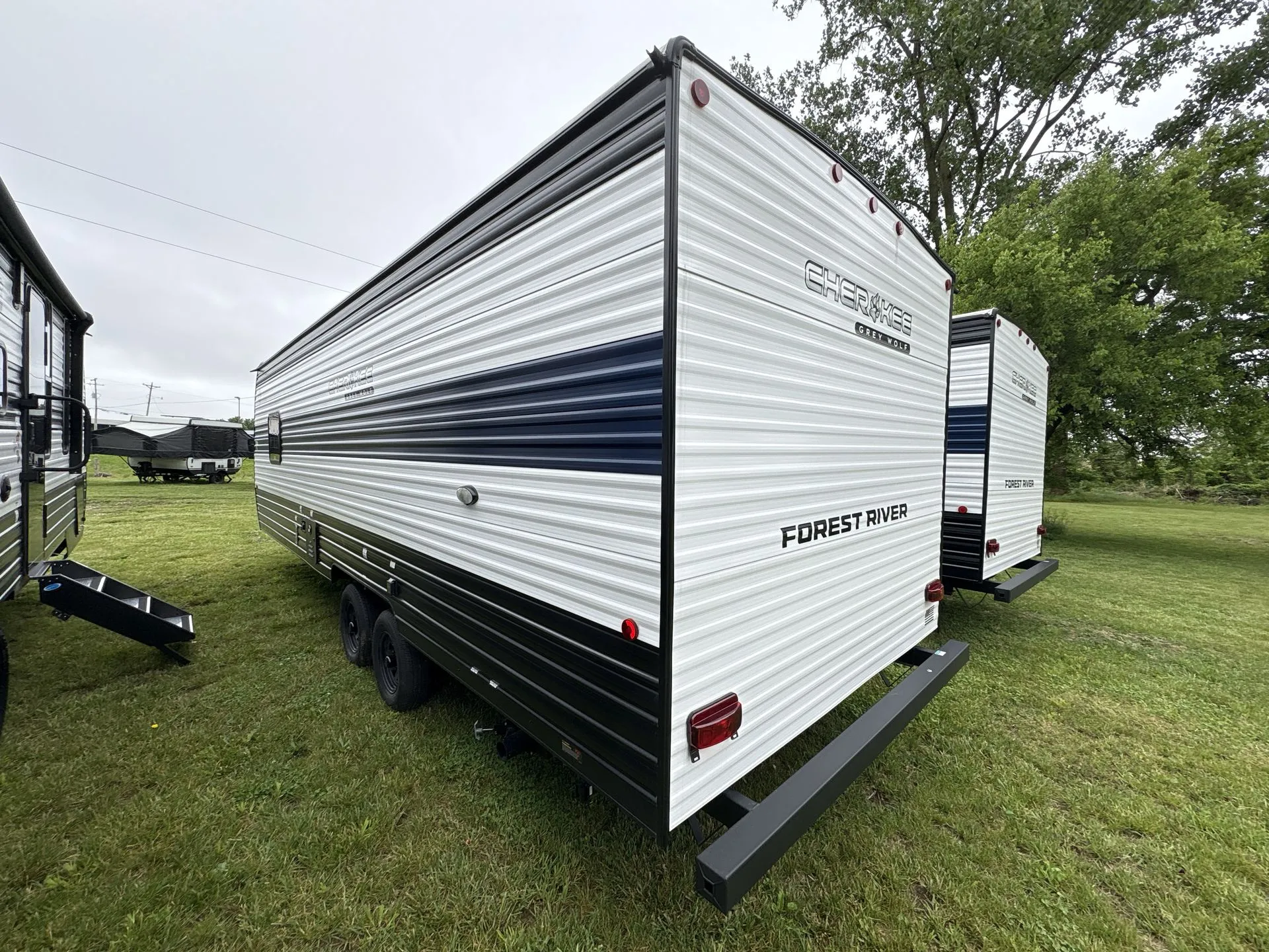 2026 Forest River Cherokee Grey Wolf 26LP — Photo 6