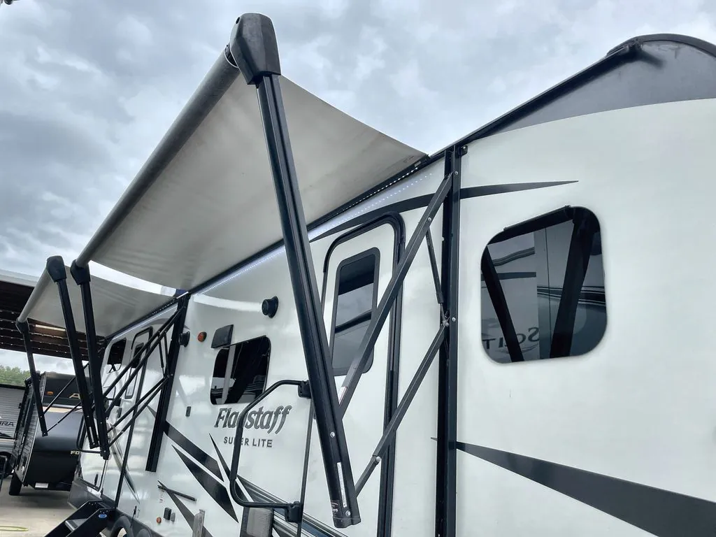 2021 Forest River Flagstaff Super Lite 27BHWS - Photo 4