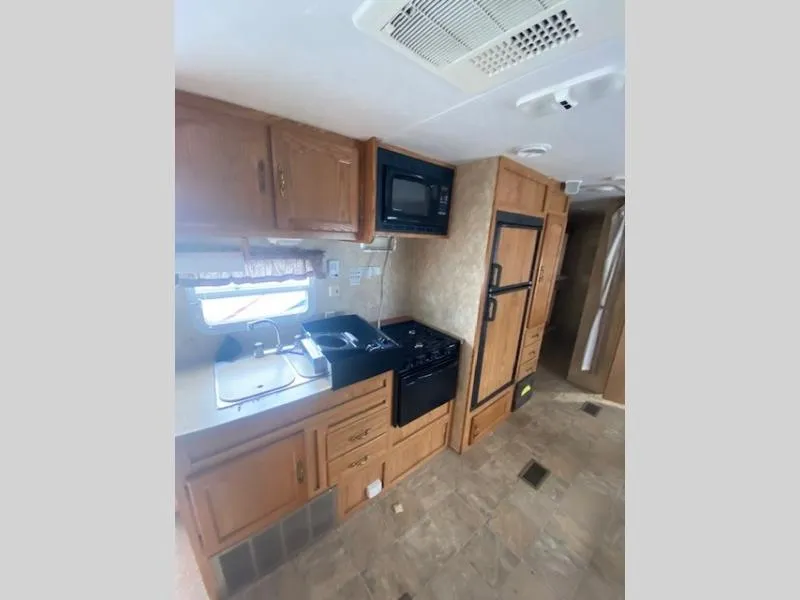 2007 Forest River RV Wildwood 295BHBS - Photo 3