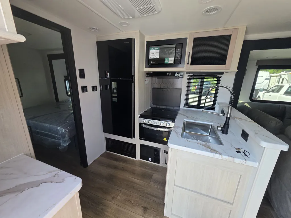 2027 Forest River Solaire 3300FLBS, Photos photo 10
