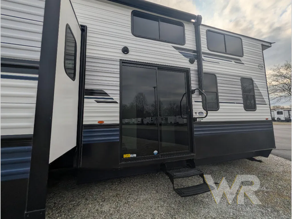 2027 Forest River Puma Vista 421LFT, Photos photo 12