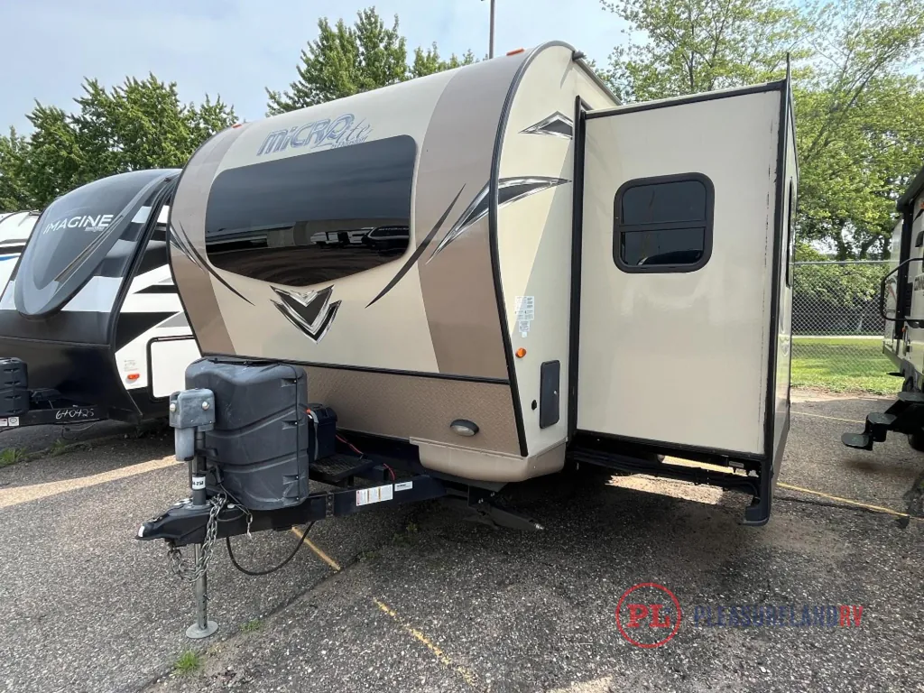 2019 Forest River Flagstaff Micro Lite 25FKS, Photos photo 3