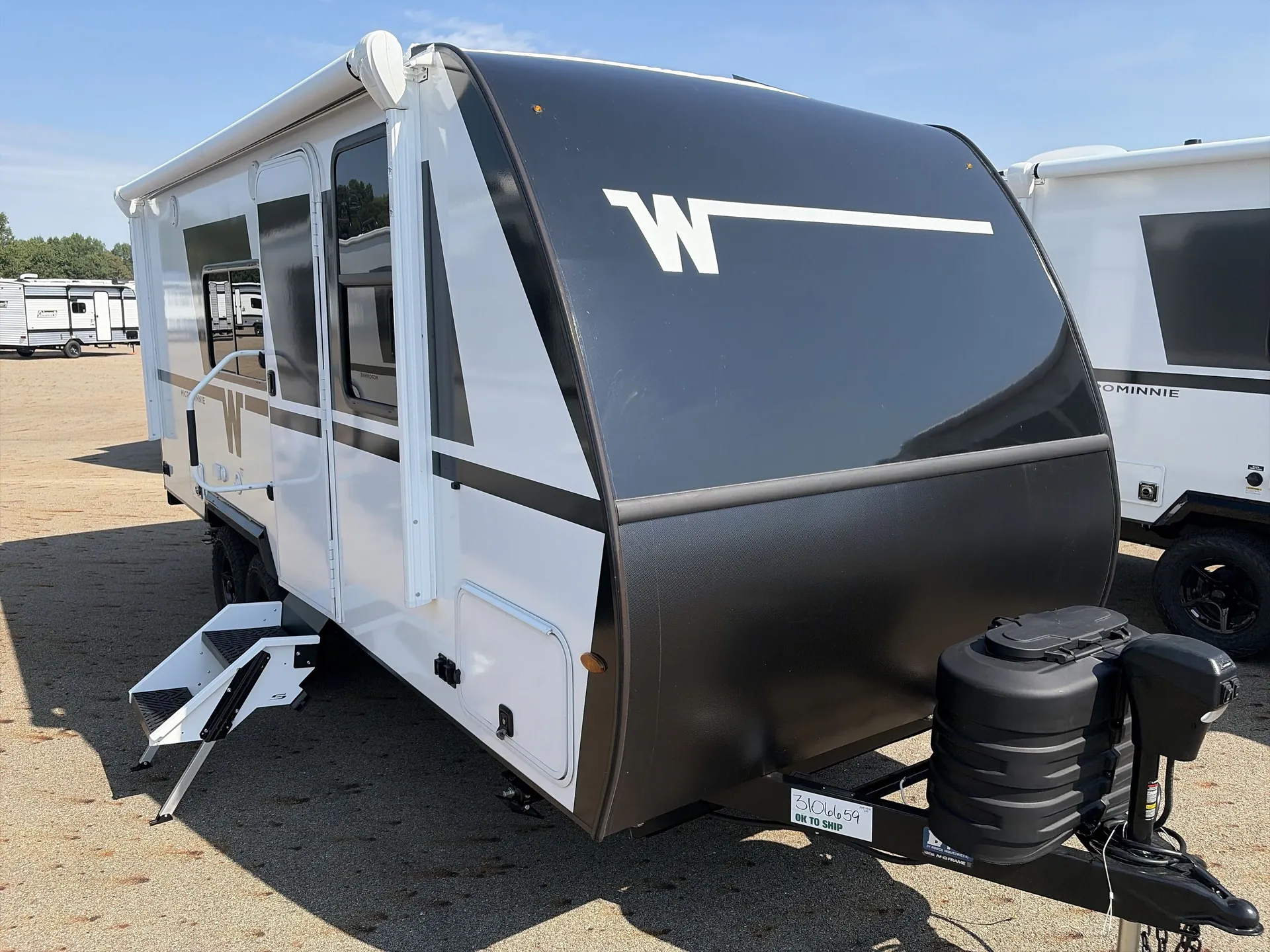 2027 Winnebago Micro Minnie 2108DS