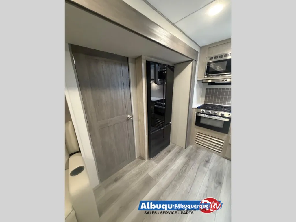 2026 Coachmen Catalina Legacy Edition 283RNR, Photos photo 6