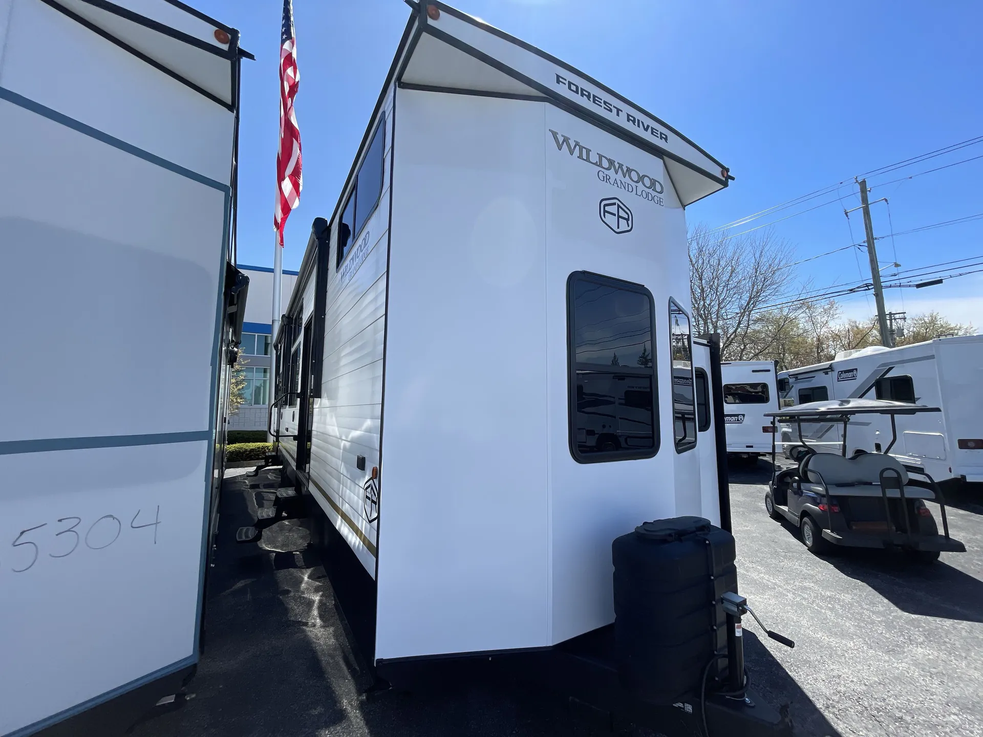 2026 Forest River Wildwood Grand Lodge 42ICE - Photo 2