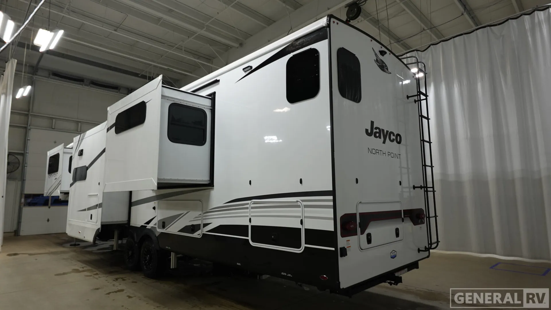 2026 Jayco North Point 382FLRB - Photo 4