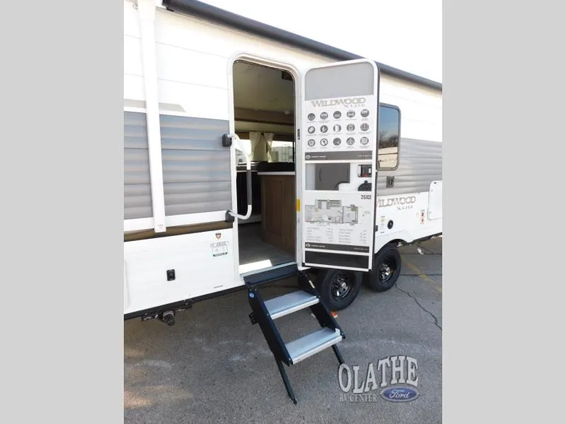 2026 Forest River Wildwood X-Lite 25ICE - Photo 4