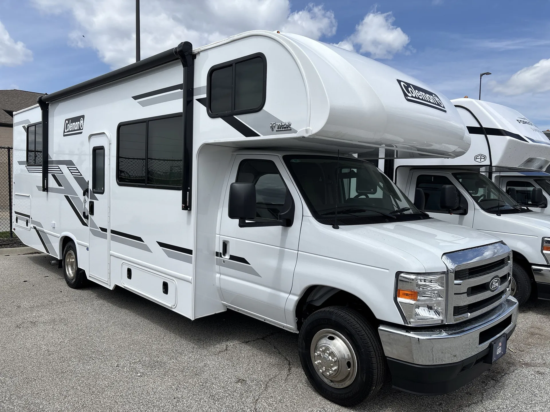 2026 Thor Motor Coach Coleman 28EZ - Photo 2