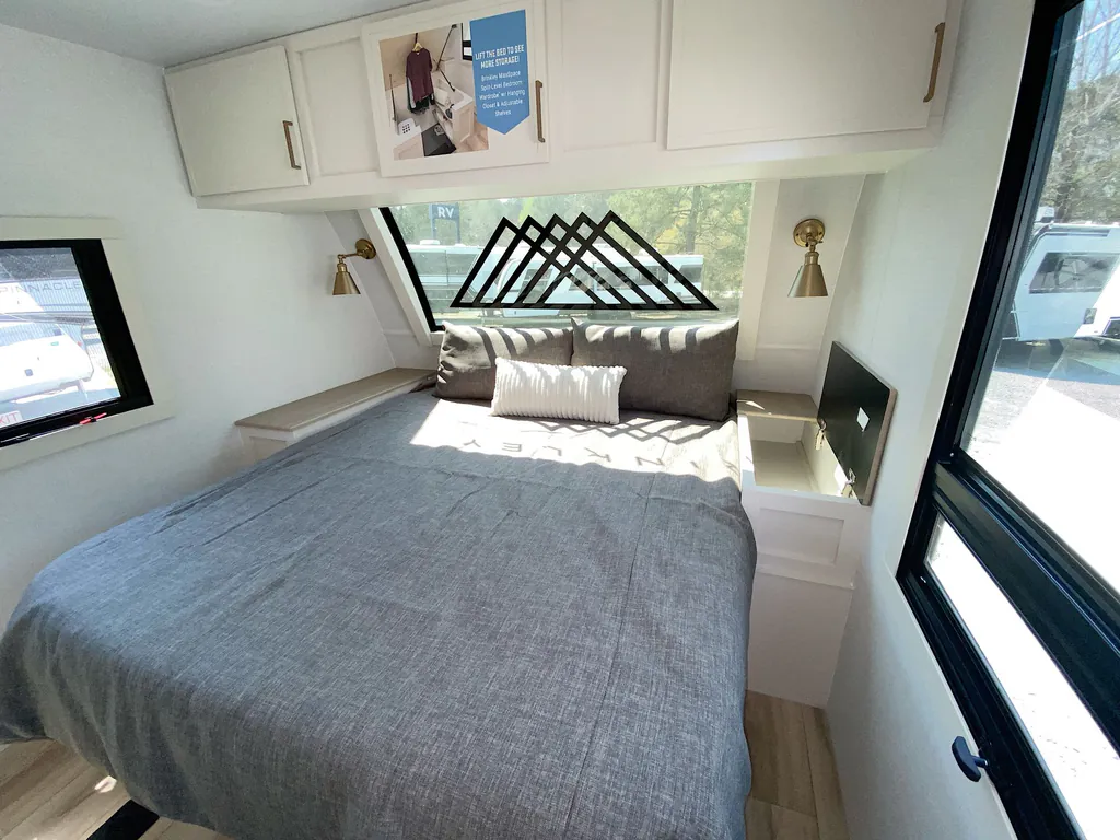 2026 Brinkley Model I 280, Photos photo 5