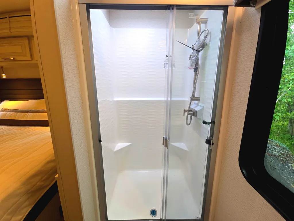 2026 Entegra Coach Accolade 37K, Photos photo 17