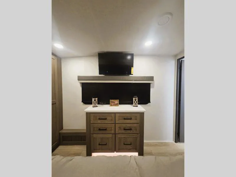 2026 Forest River Rockwood Signature R361RLS, Photos photo 22