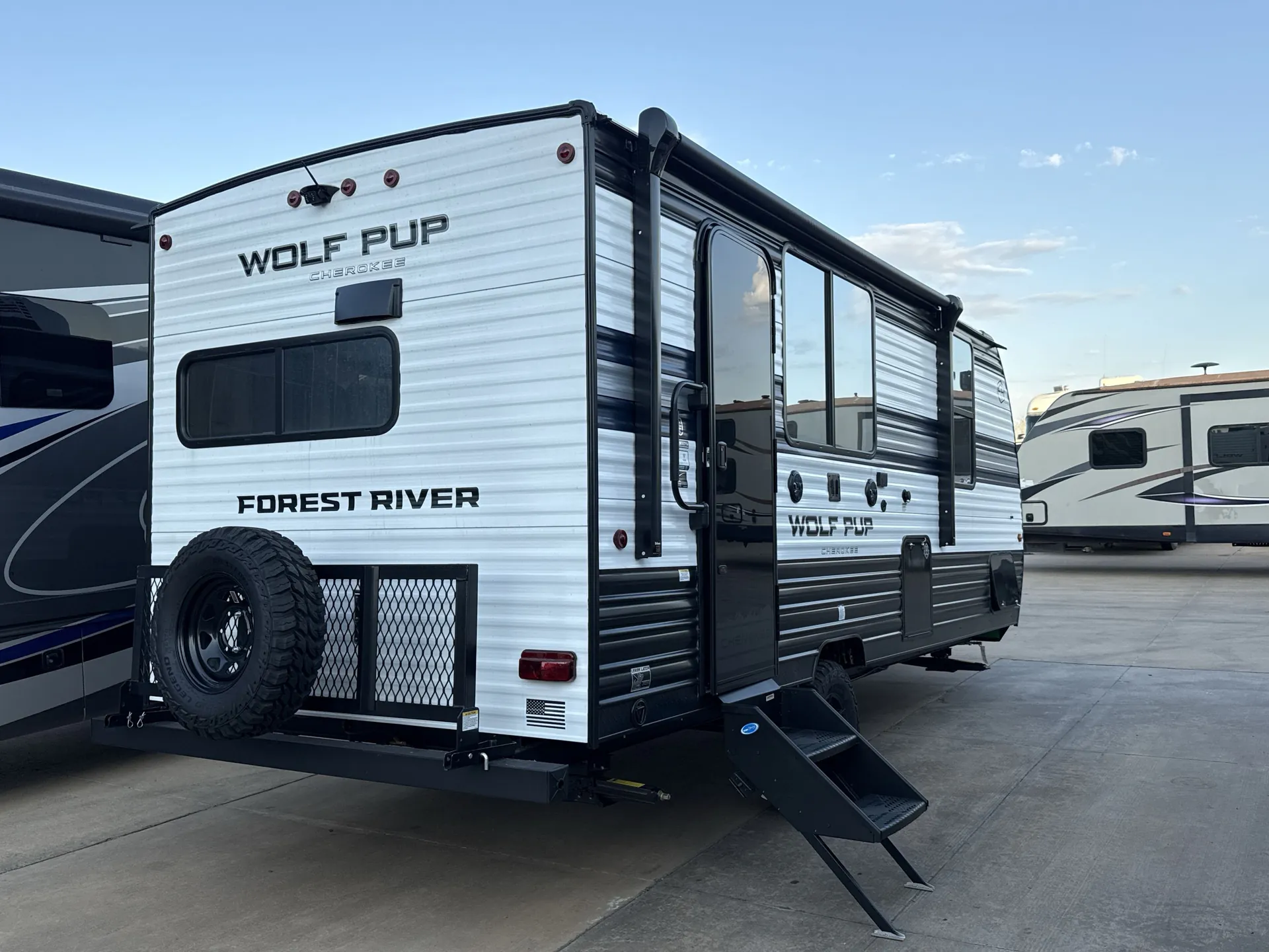 2027 Forest River Cherokee Wolf Pup 17SC — backside
