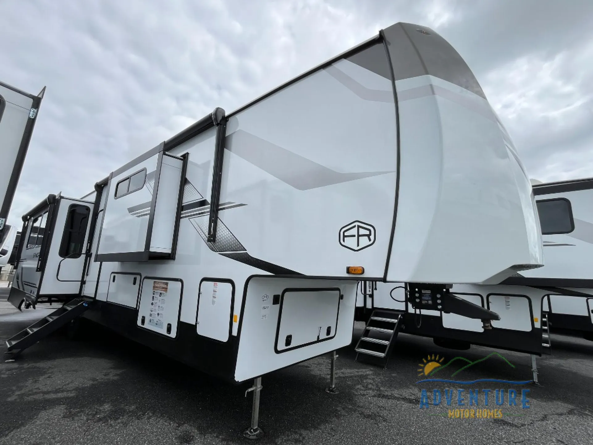 2026 Forest River Sandpiper 3800RK - Photo 4