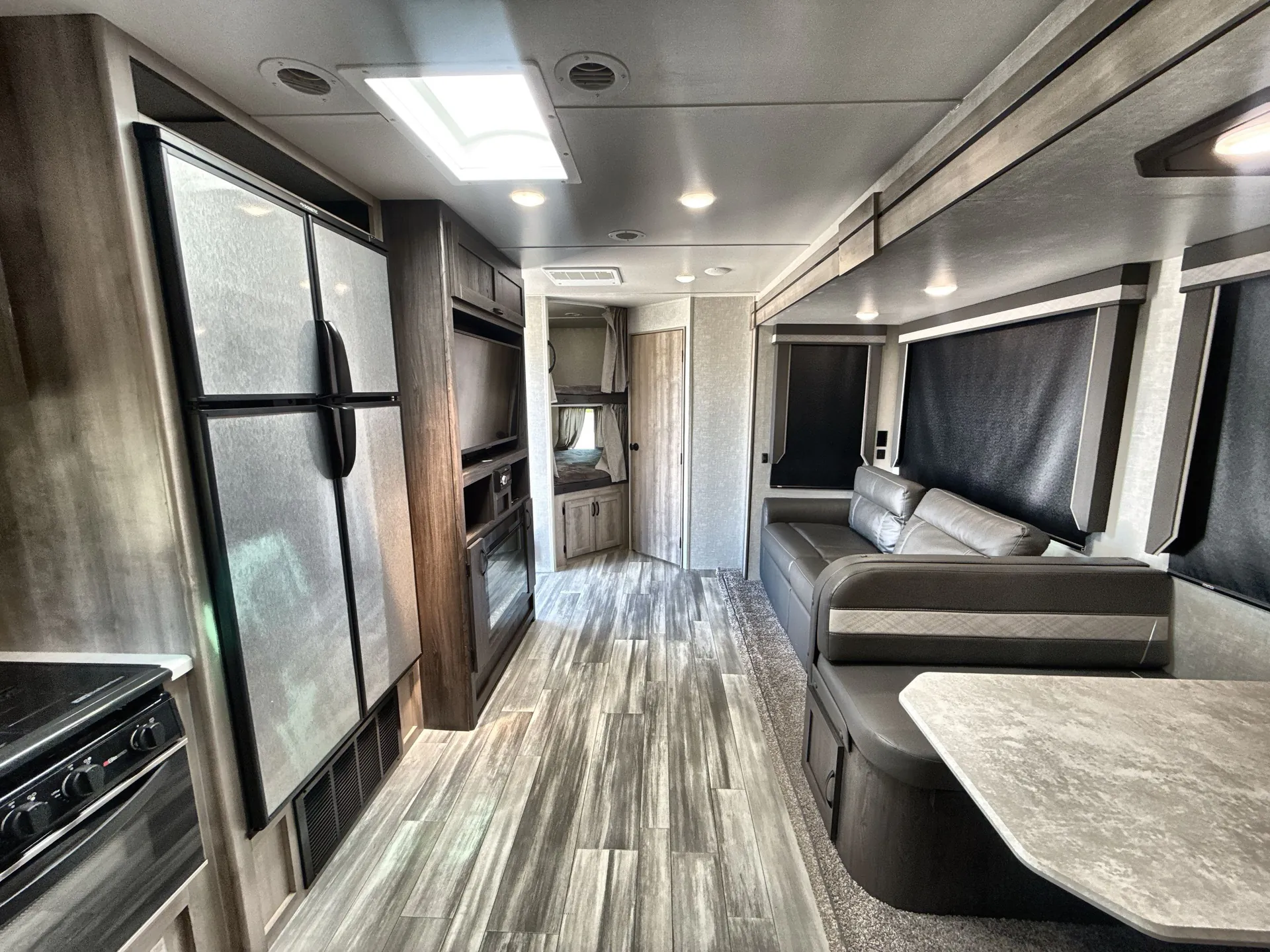 2021 Winnebago Voyage 3033BH - Photo 3