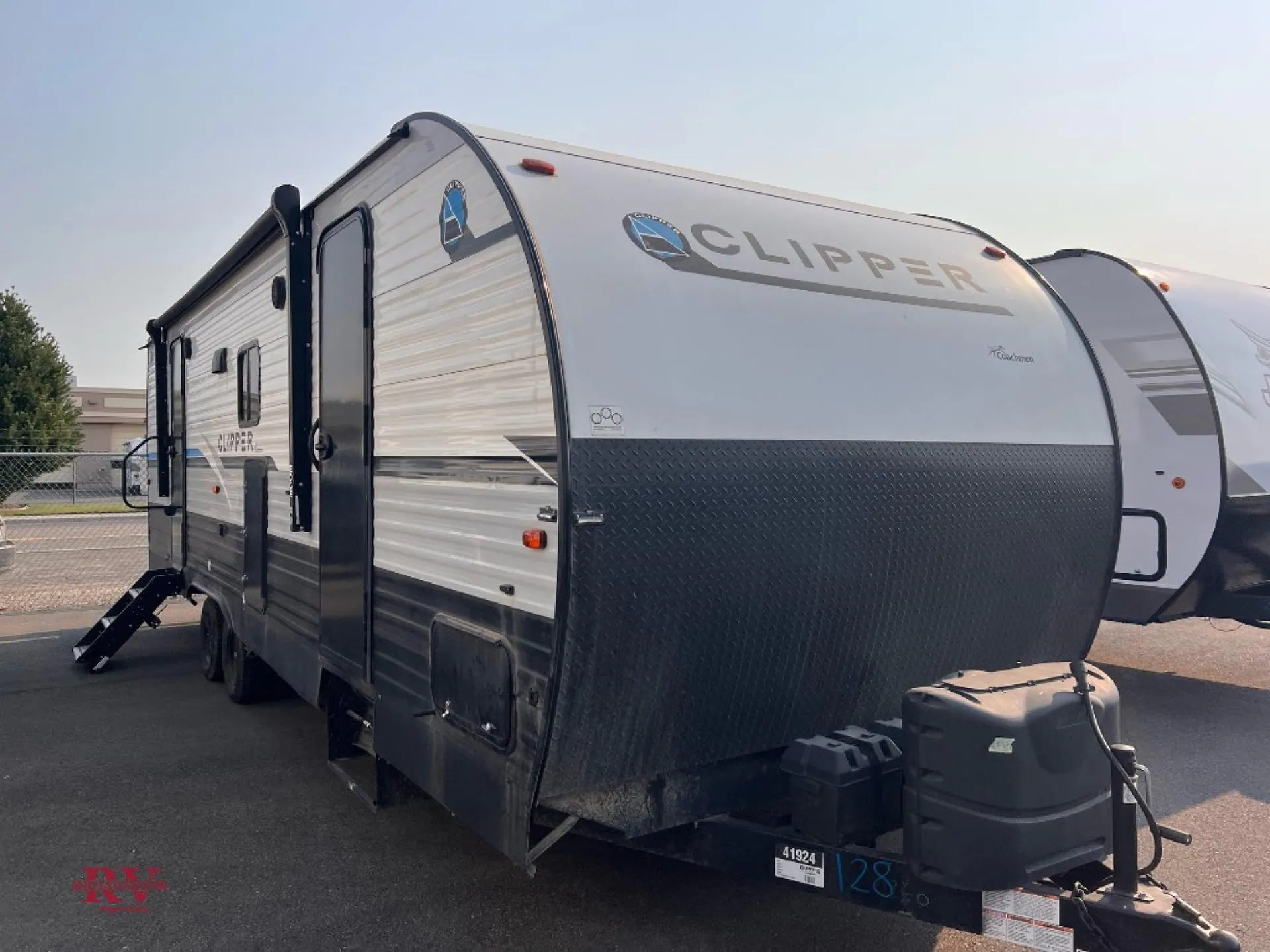 2022 Coachmen Clipper 262BHS - Photo 2