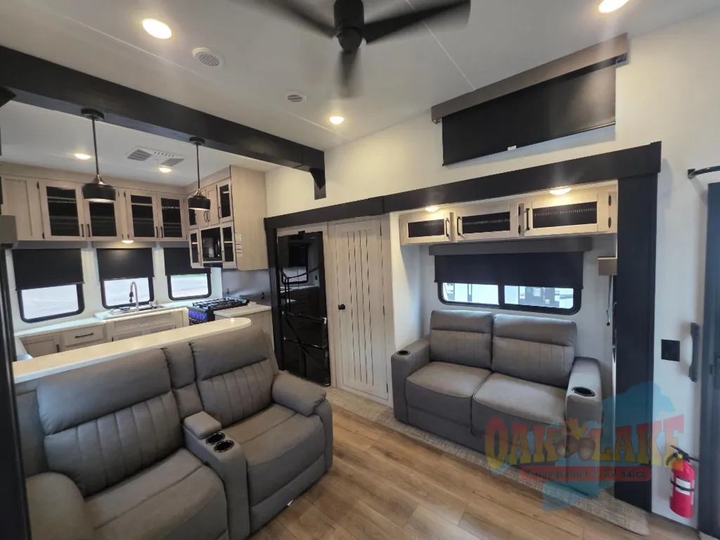 2027 Forest River Puma Vista 403LFT, Photos photo 5