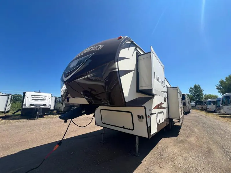 2015 Keystone Laredo 295SCK - Photo 4