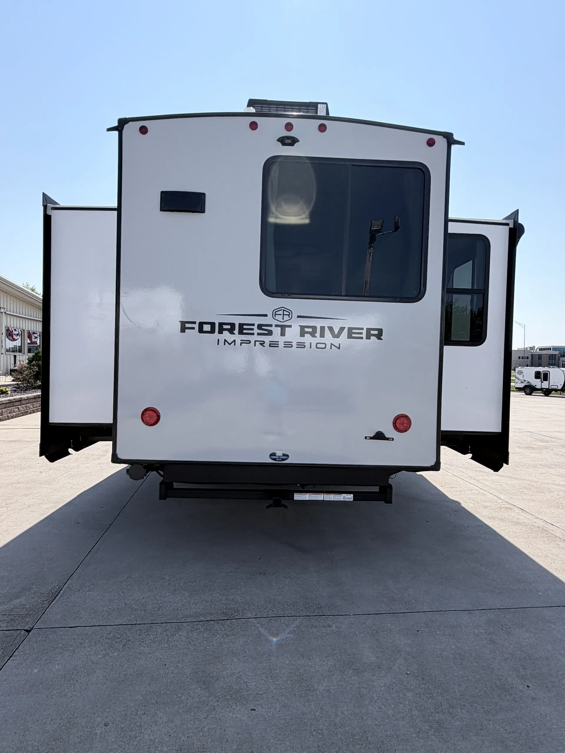 2027 Forest River Impression 360MYR — Photo 6