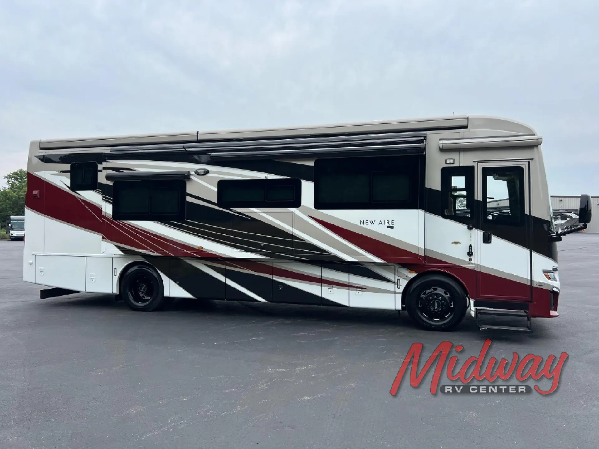 2026 Newmar New Aire 3547 - Photo 2