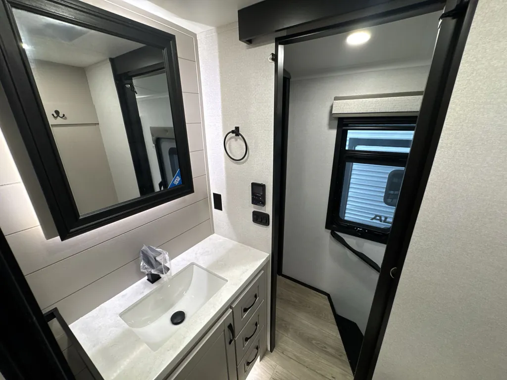 2026 Jayco North Point 395DSDB, Photos photo 31