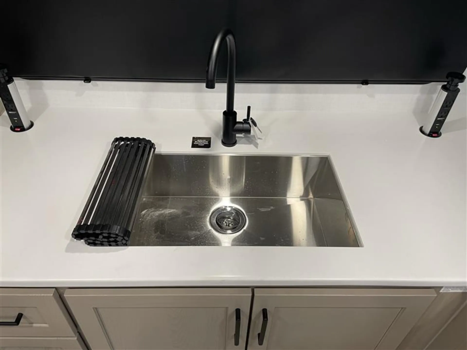 2026 Forest River Rockwood Mini Lite 2506FK — Photo 5