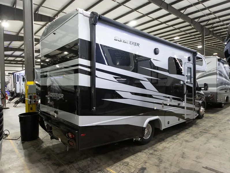 2025 Forest River Sunseeker MBS 2400BDS - Photo 3
