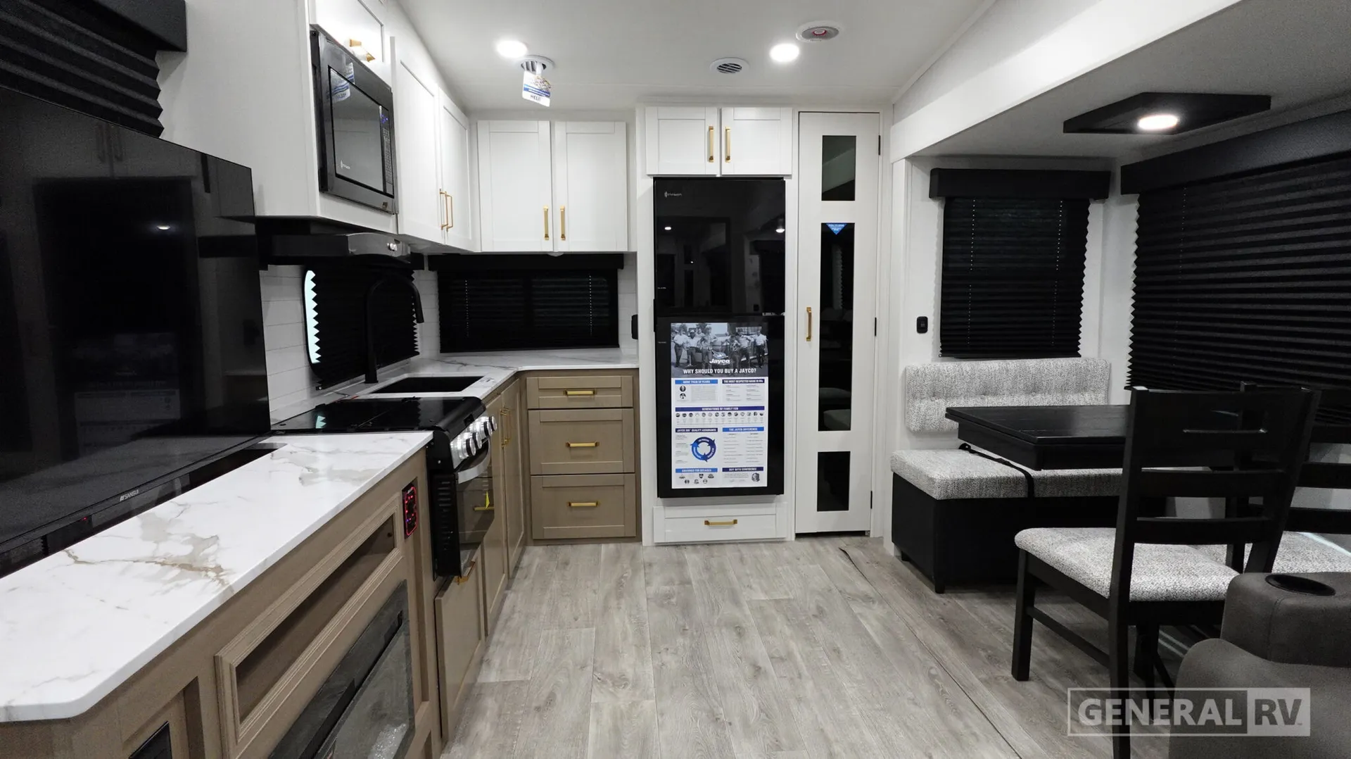 2027 Jayco Eagle 28RKS - Photo 3