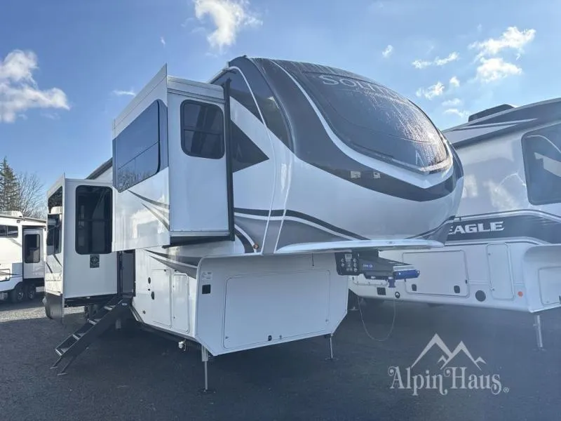 2026 Grand Design Solitude 380FL - Photo 4